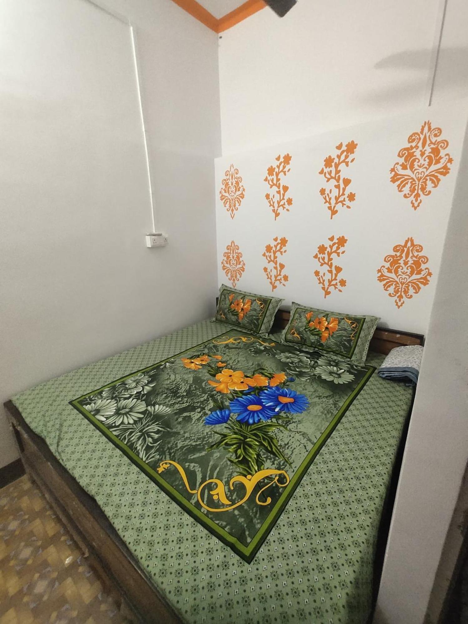 Awadh Guest House Ayodhya ภายนอก รูปภาพ