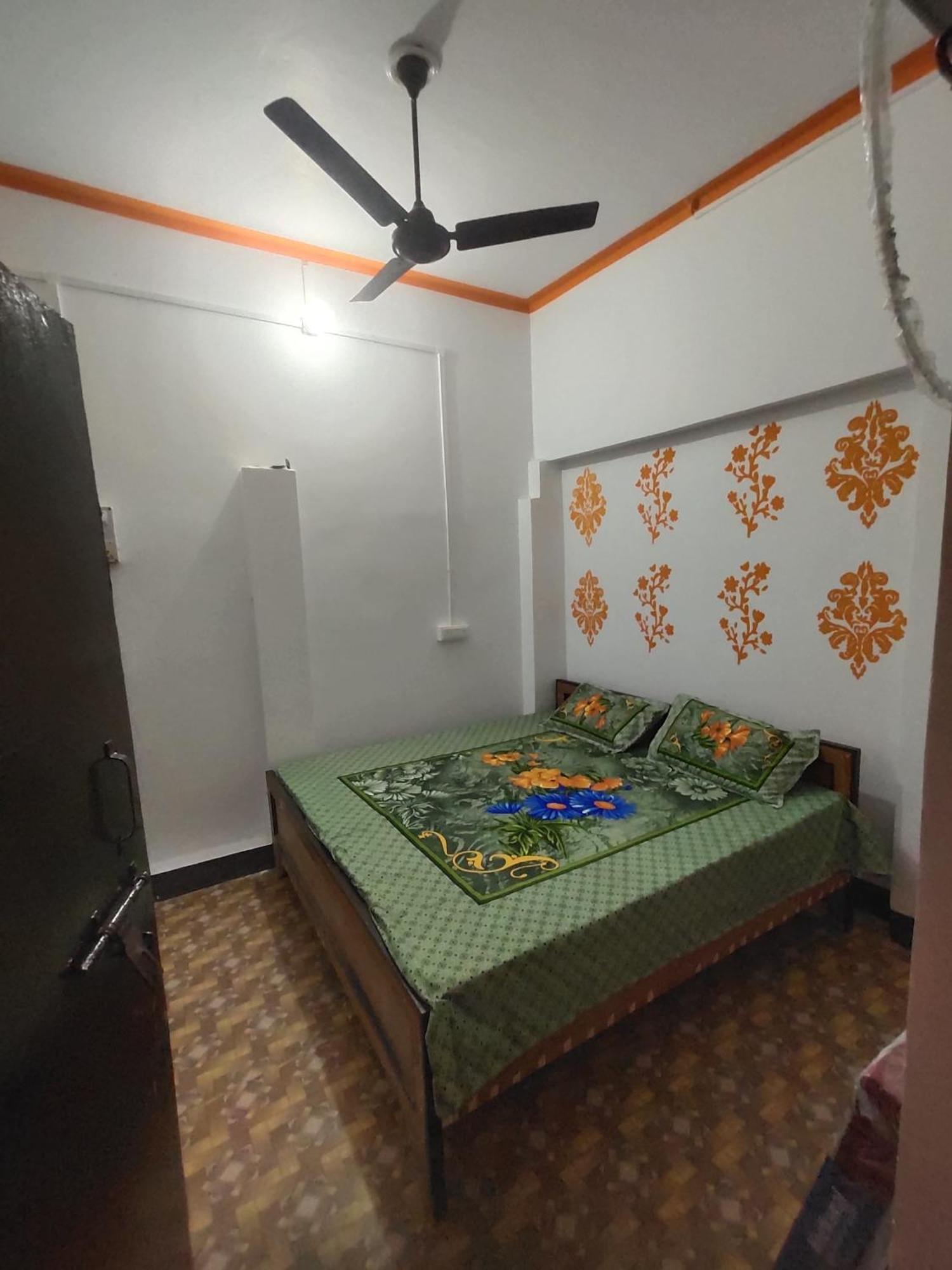 Awadh Guest House Ayodhya ภายนอก รูปภาพ
